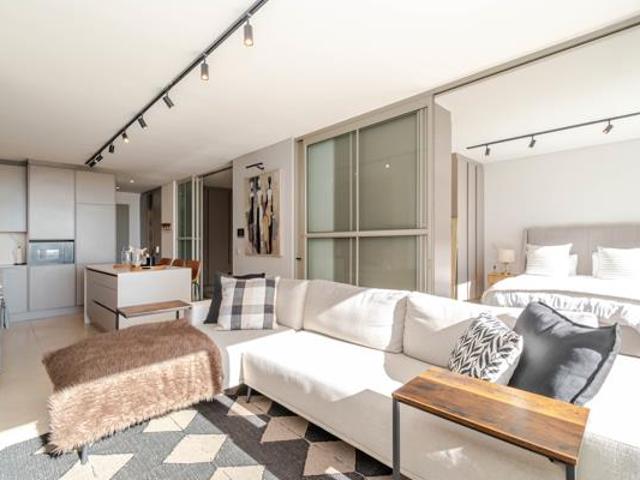 3 Bedroom Penthouse in Green Point