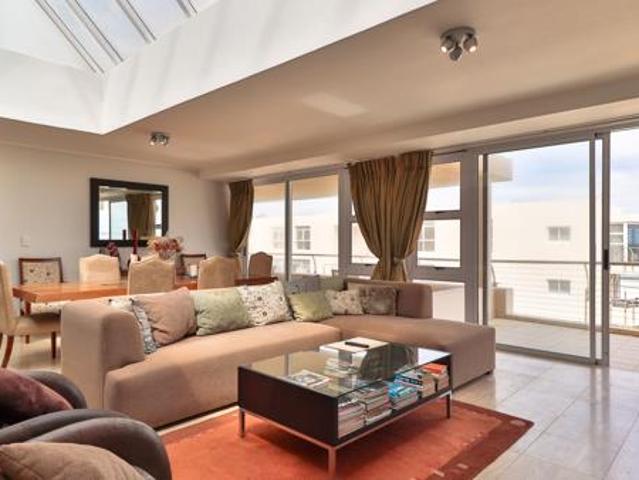 3 Bedroom Penthouse in Lagoon Beach