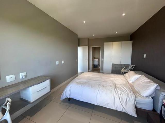 3 Bedroom Penthouse in Rosebank