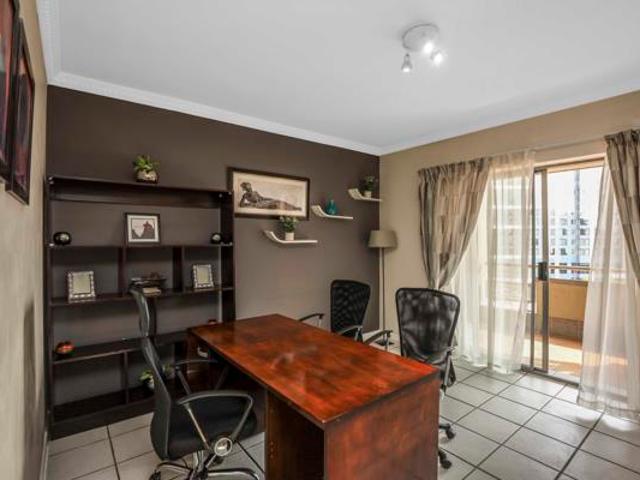 3 Bedroom Penthouse in Sandton Central