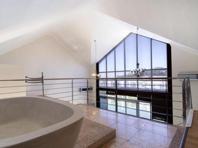 3 Bedroom Penthouse in Tyger Valley