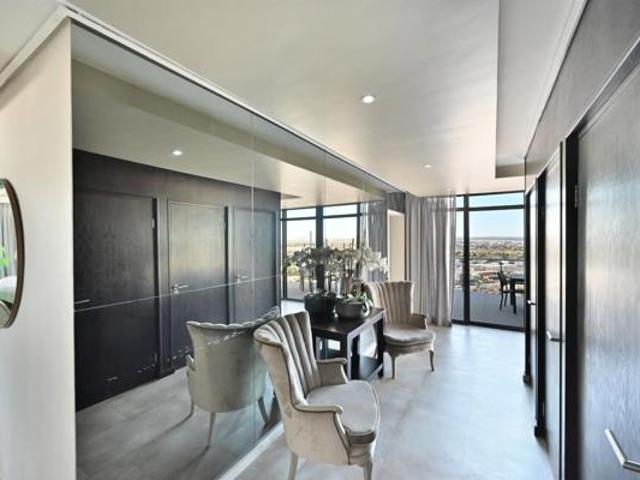 3 Bedroom Penthouse in Table View