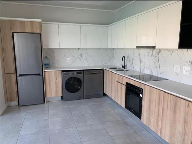 3 Bedroom Penthouse in Waterfall