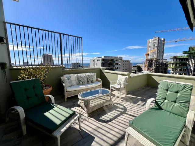 3 Bedroom Penthouse To Let in Sea Point