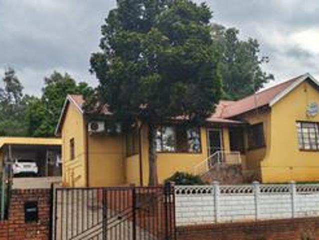 3 bedroom plus cottage