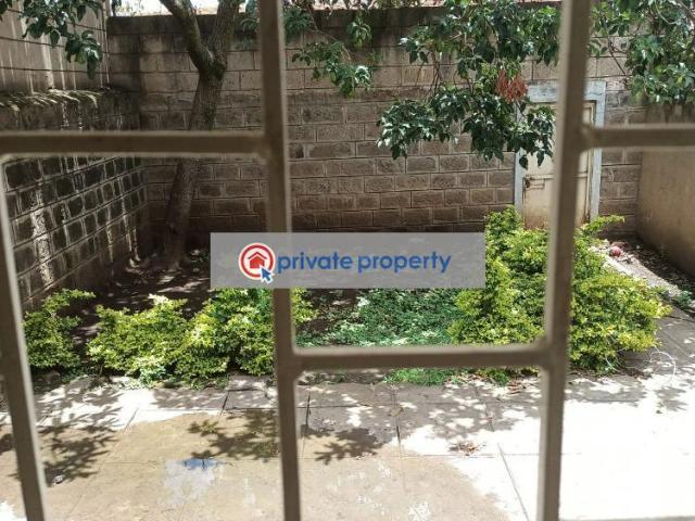 3 Bedroom Plus Dsq Mansionette In South B