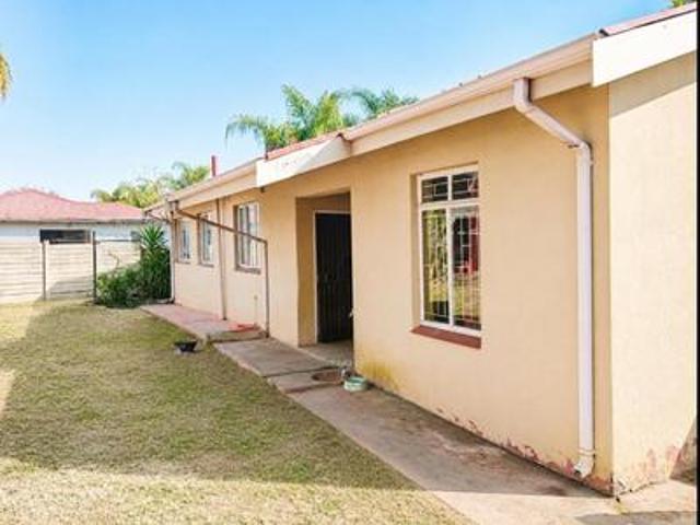 3 bedroom property on the market i.