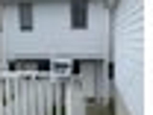 3 bedroom renovated townhouse
