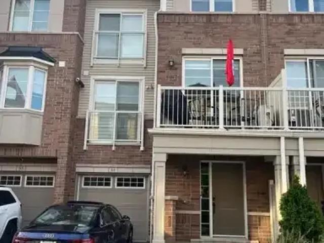 3 Bedroom Townhouse Milton ON 104257399