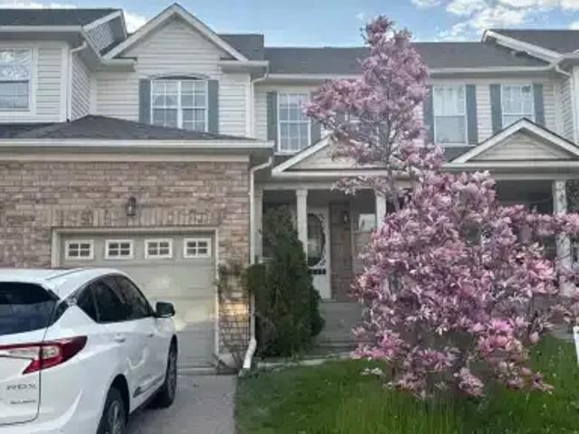 3 Bedroom Townhouse Milton ON LS103091677