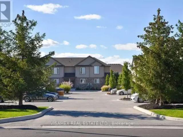 3 Bedroom Townhouse Niagara Falls ON 103322728