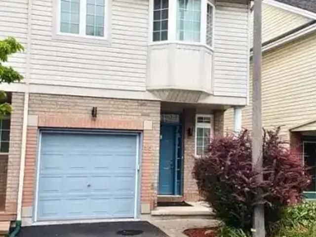 3 Bedroom Townhouse Ottawa ON 103390660