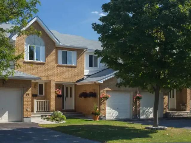 3 Bedroom Townhouse Ottawa ON LS101773090
