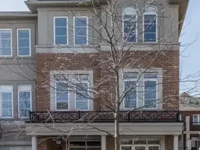3 Bedroom Townhouse Oakville ON 103594490