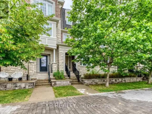 3 Bedroom Townhouse Oakville ON 103840340