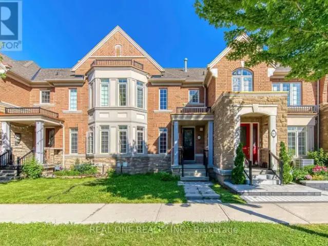 3 Bedroom Townhouse Oakville ON 103958783
