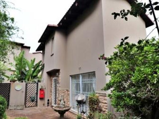 3 bedroom townhouse on the market.