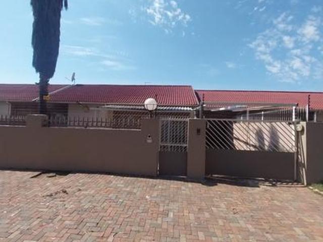 3 bedroom townhouse on the market in.