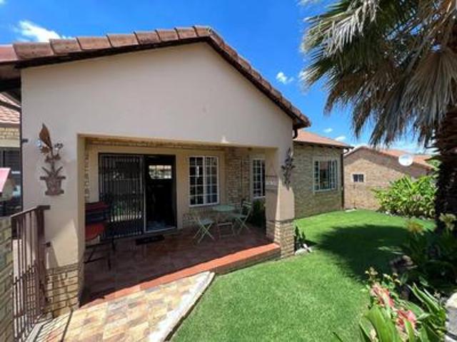 3 bedroom townhouse on the market in.