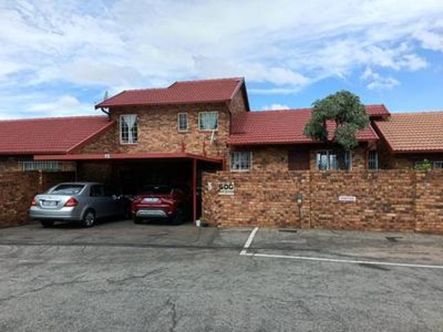 3 bedroom townhouse on the market in.