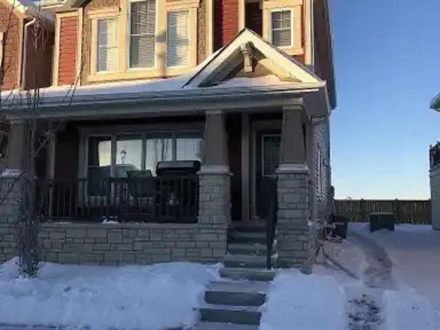 3 Bedroom Townhouse Airdrie AB 104434174