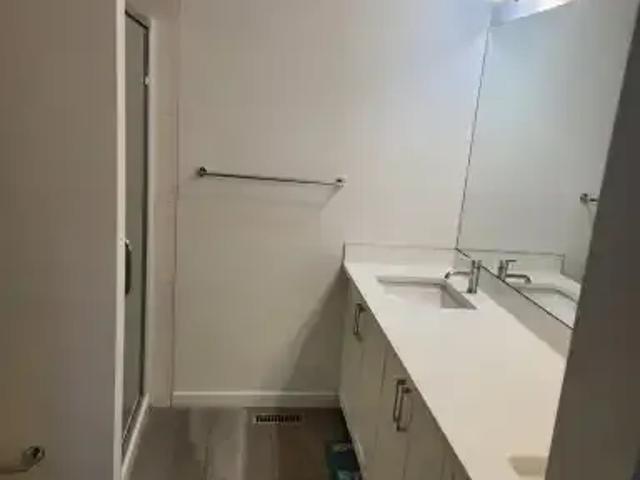 3 Bedroom Townhouse Airdrie AB 105087812