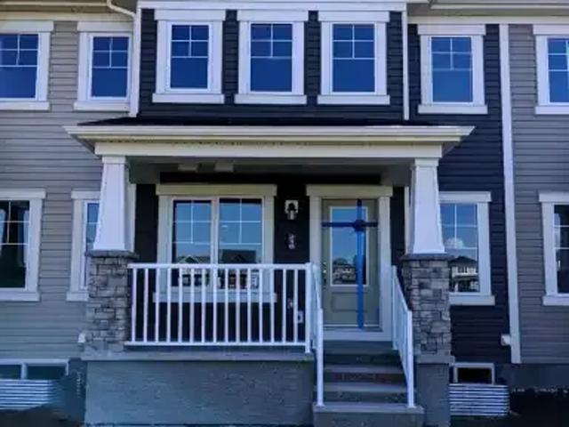 3 Bedroom Townhouse Airdrie AB LS102468294