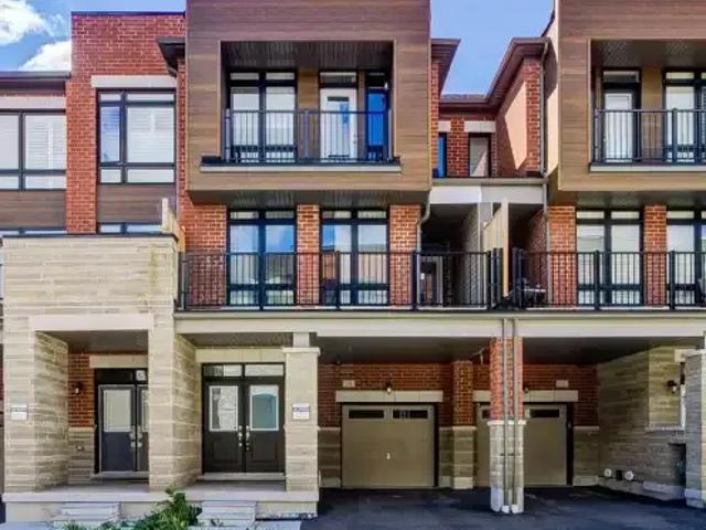 3 Bedroom Townhouse Ajax ON 103338494