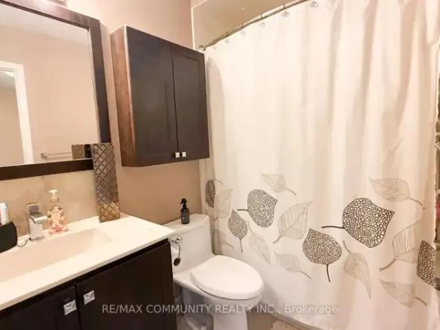 3 Bedroom Townhouse Ajax ON LS102752687