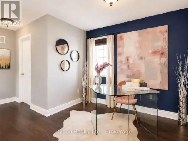 3 Bedroom Townhouse Burlington ON LS103030710