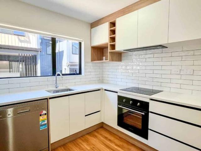 3 Bedroom Townhouse BRAND NEW!