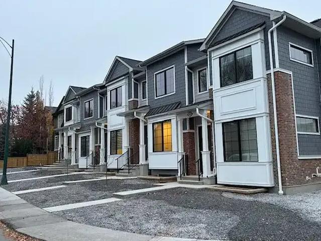 3 Bedroom Townhouse Calgary AB 104181135