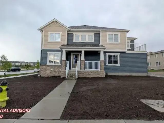 3 Bedroom Townhouse Calgary AB 104256978