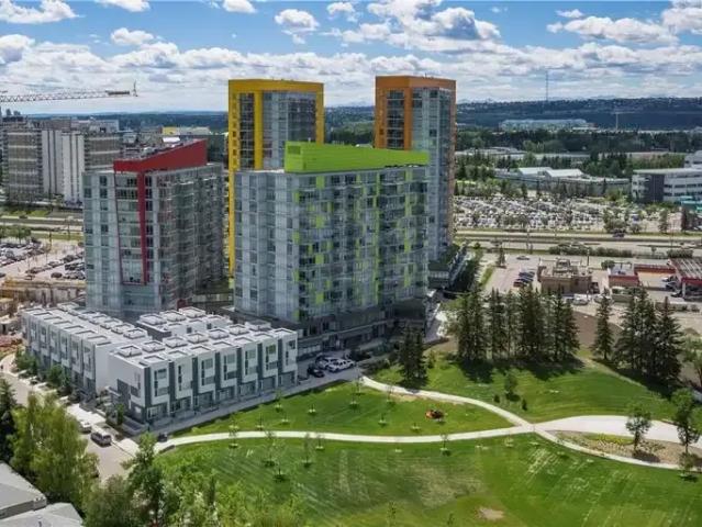 3 Bedroom Townhouse Calgary AB 104362762