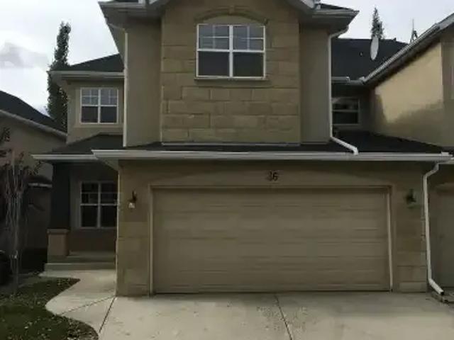 3 Bedroom Townhouse Calgary AB 104434289