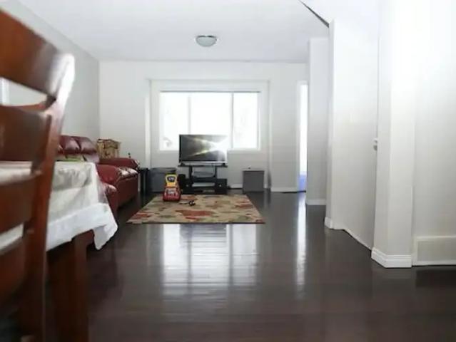 3 Bedroom Townhouse Calgary AB 104507029
