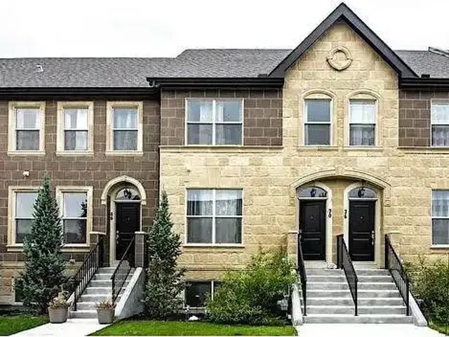 3 Bedroom Townhouse Calgary AB 104753727