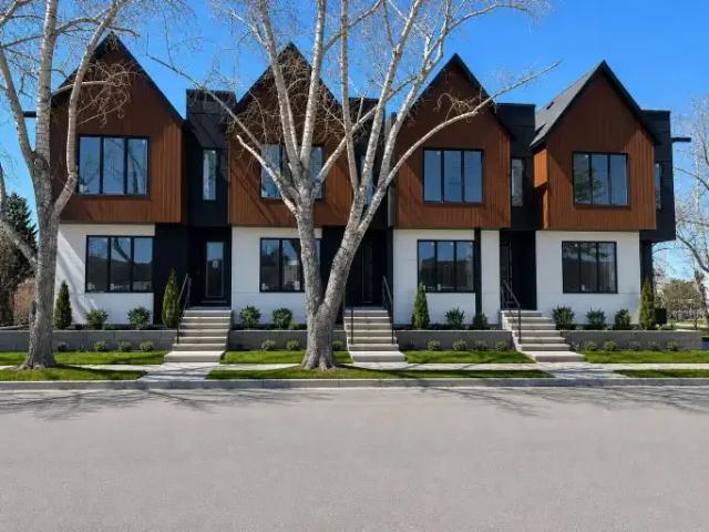 3 Bedroom Townhouse Calgary AB 104940801