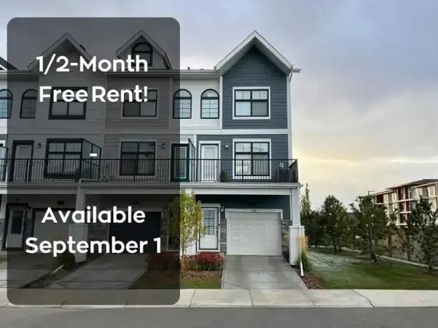 3 Bedroom Townhouse Calgary AB 105004435