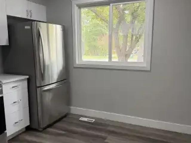 3 Bedroom Townhouse Calgary AB 103322026