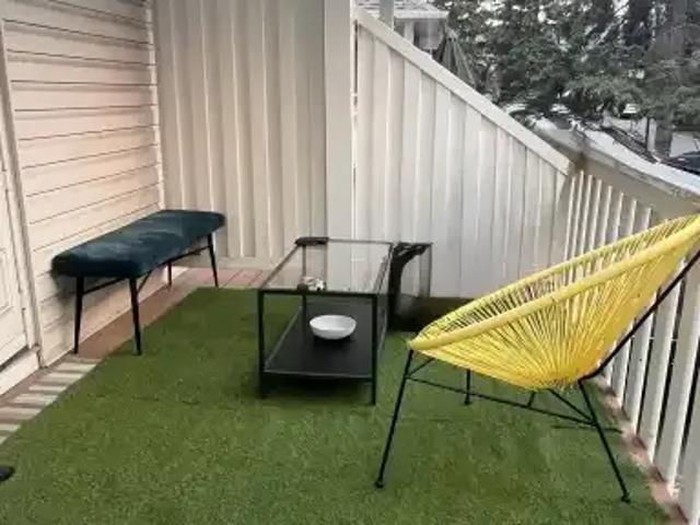 3 Bedroom Townhouse Calgary AB 103574540