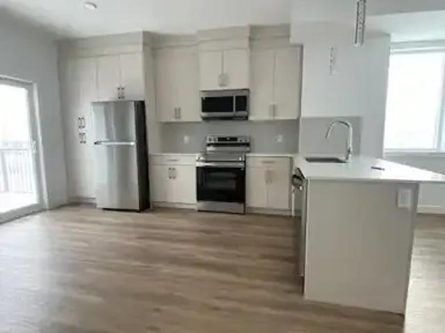 3 Bedroom Townhouse Calgary AB LS101399916