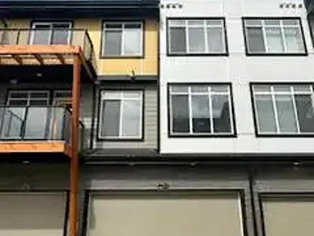 3 Bedroom Townhouse Calgary AB LS102338859