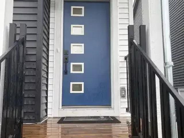 3 Bedroom Townhouse Calgary AB LS103011766