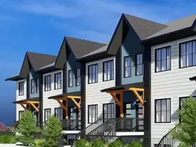 3 Bedroom Townhouse Calgary AB LS105087417