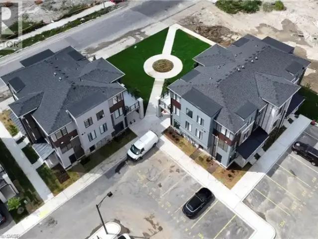 3 Bedroom Townhouse Cambridge ON 99505462