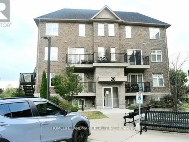 3 Bedroom Townhouse Cambridge ON 102752703