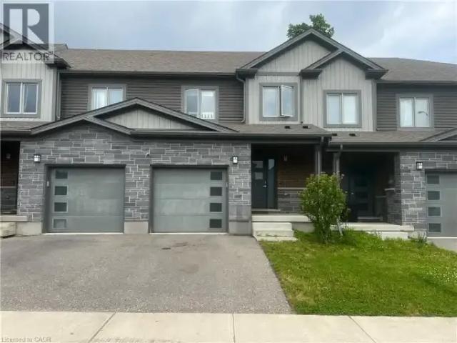 3 Bedroom Townhouse Cambridge ON 103215904