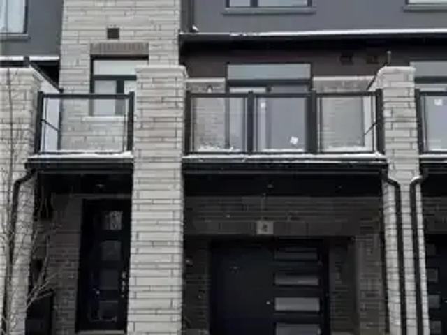 3 Bedroom Townhouse Cambridge ON 103338514
