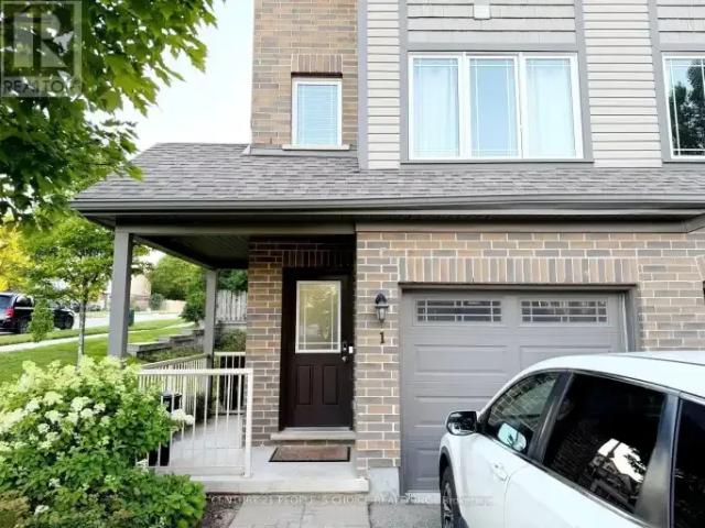 3 Bedroom Townhouse Cambridge ON 104681973